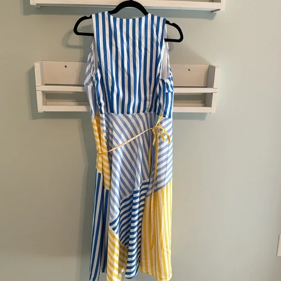 Ann Taylor midi wrap dress size 6. - Picture 2 of 3